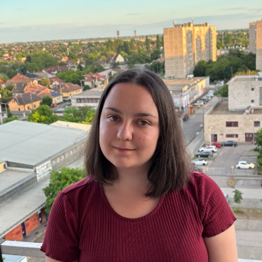 tutora.hu — Zsófi Karolin Simon