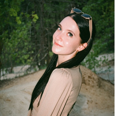tutora.hu — Dóra Holczer